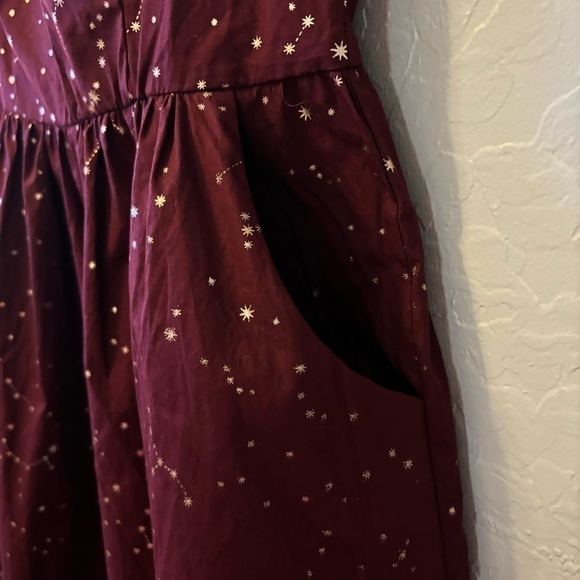 ModCloth Burgundy Gold Heart and Solar System Constellation A-Line Dress Size 10 - Picture 6 of 10
